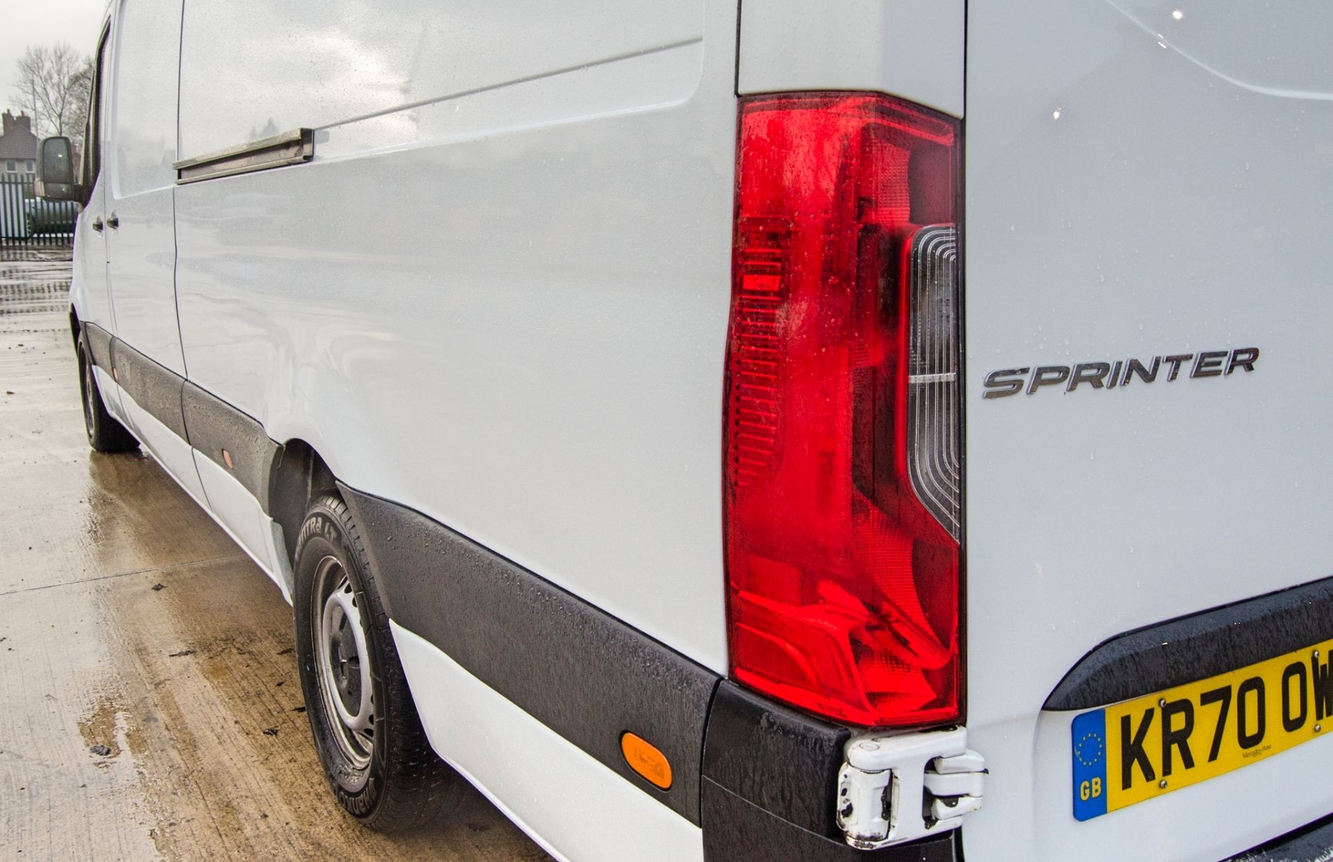 Mercedes Benz Sprinter 315 Progressive CDi 1950cc diesel 6 speed manual panel van Registration - Image 12 of 30