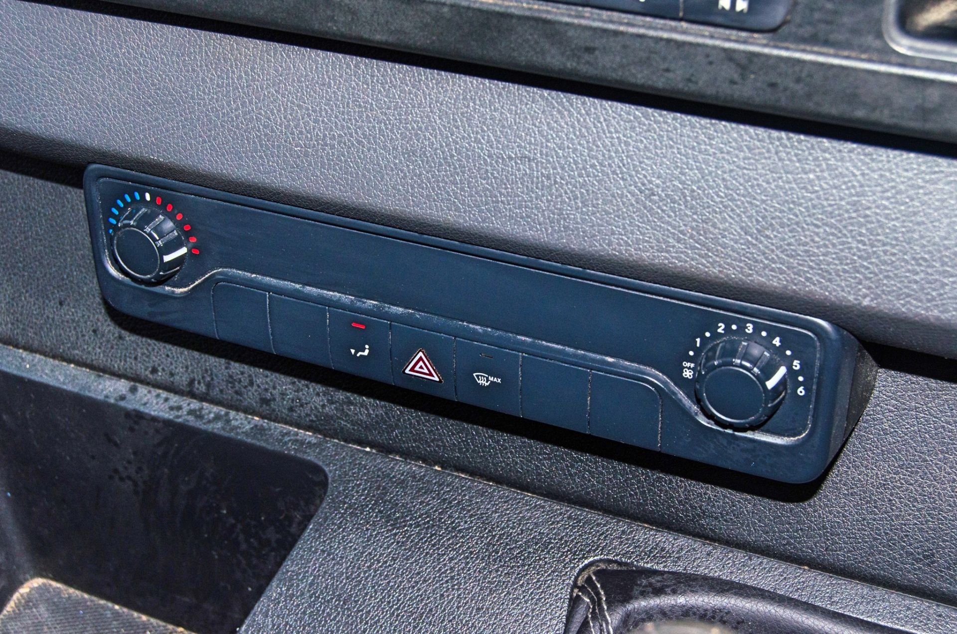 Mercedes Benz Sprinter 315 Progressive CDi 1950cc diesel 6 speed manual panel van Registration - Image 22 of 30
