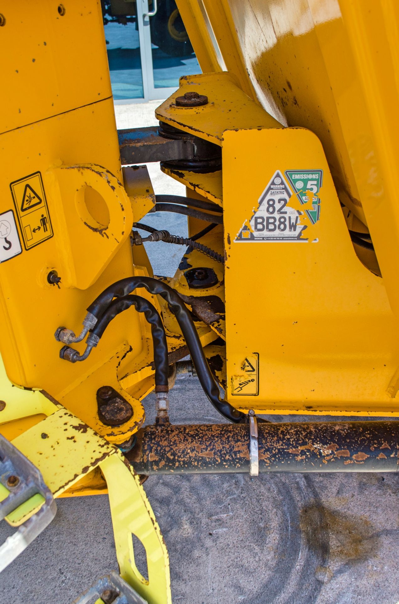 JCB 9T-2 Stage V 9 tonne straight skip dumper Year: 2021 S/N: 3030634 Recorded Hours: 1440 c/w - Image 13 of 24