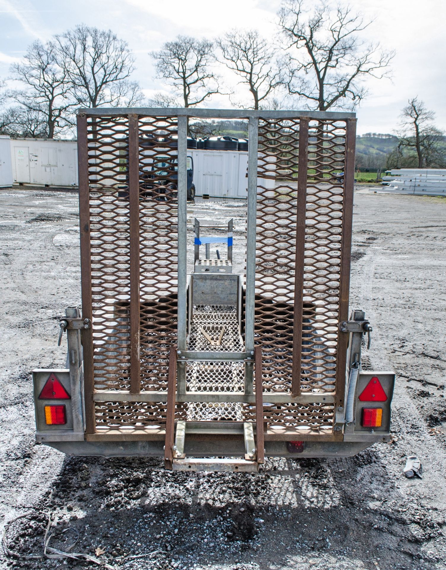 Heritage 8ft x 4ft tandem axle plant trailer S/N: 370760 c/w excavator docking system - Image 6 of 7