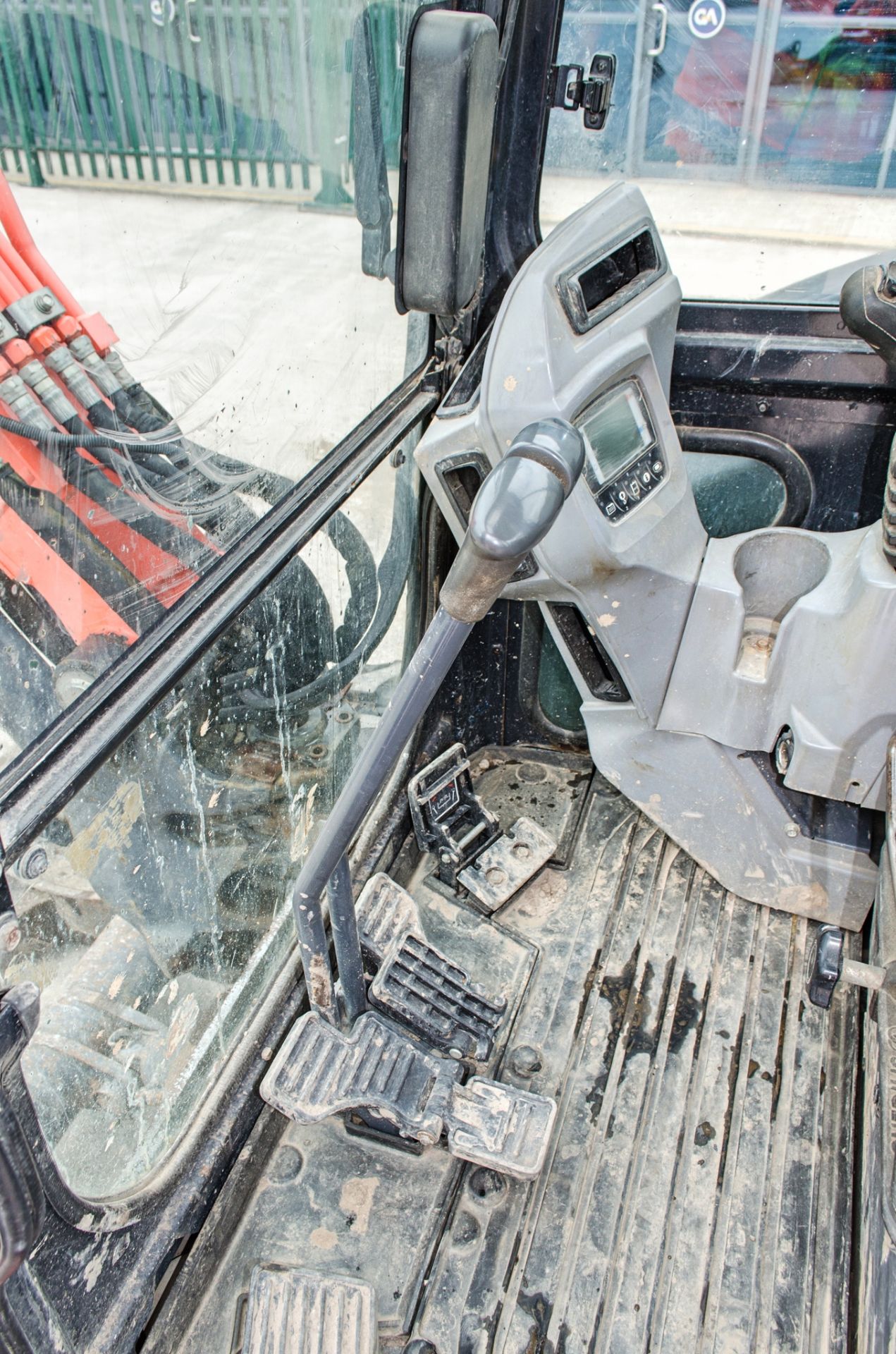 Kubota U48-4 4.8 tonne rubber tracked excavator Year: 2014 S/N: H51912 Recorded Hours: 4781 c/w - Image 20 of 25