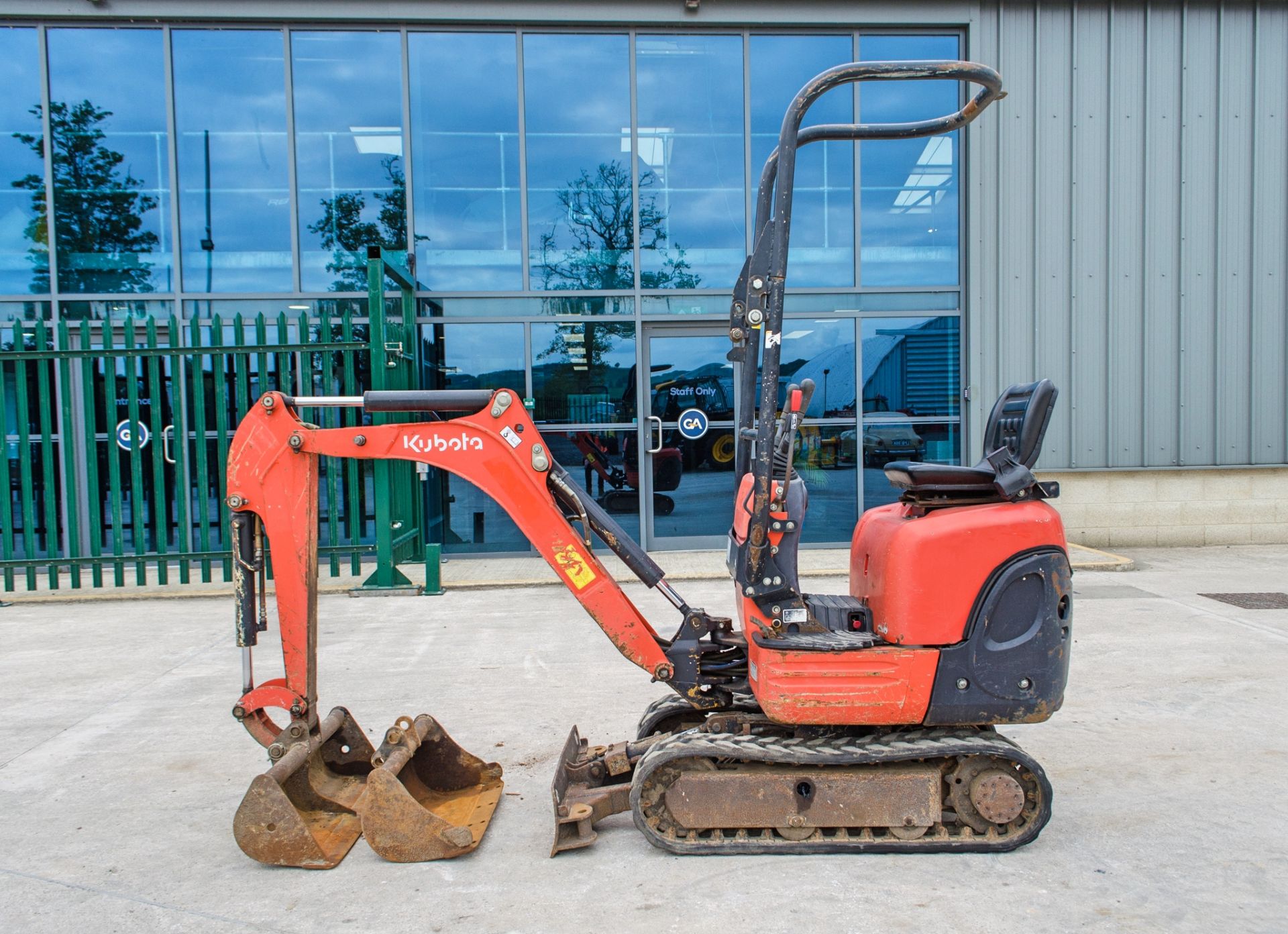 Kubota K008-3 0.8 tonne rubber tracked micro excavator Year: 2018 S/N: 30185 S9916 Recorded Hours: - Image 7 of 25