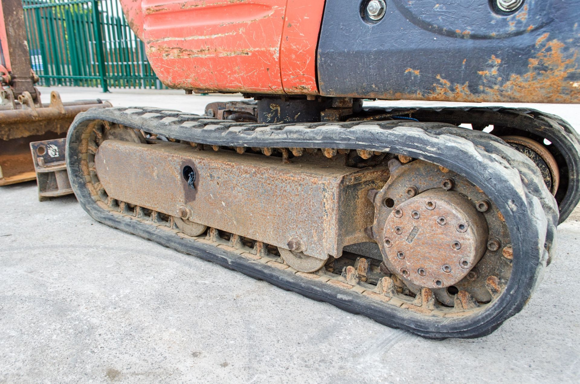 Kubota K008-3 0.8 tonne rubber tracked micro excavator Year: 2018 S/N: 30185 S9916 Recorded Hours: - Image 12 of 25