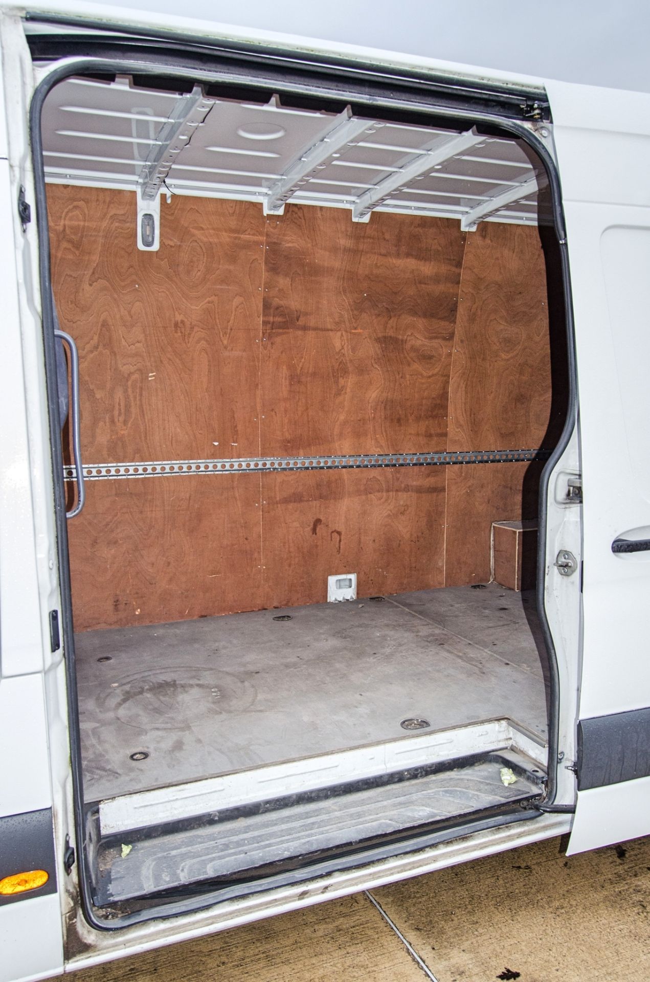 Mercedes Benz Sprinter 315 Progressive CDi 1950cc diesel 6 speed manual panel van Registration - Image 27 of 30