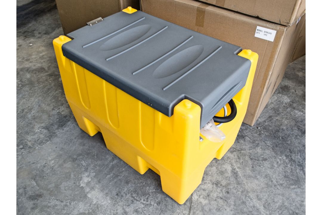 240 litre fuel bowser c/w 12v electric pump, delivery hose and nozzle ** New and unused ** - Image 2 of 2
