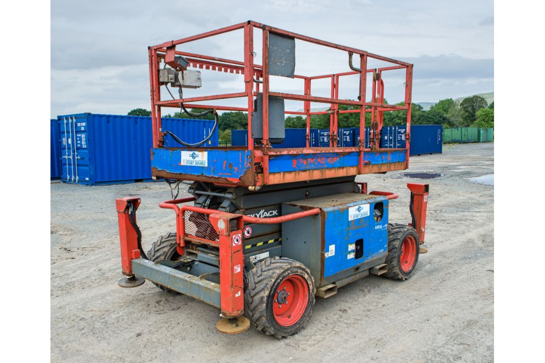 Skyjack SJ6832RT diesel driven 4 wheel drive scissor lift access platform Year: 2015 S/N: 37007504 - Image 1 of 18