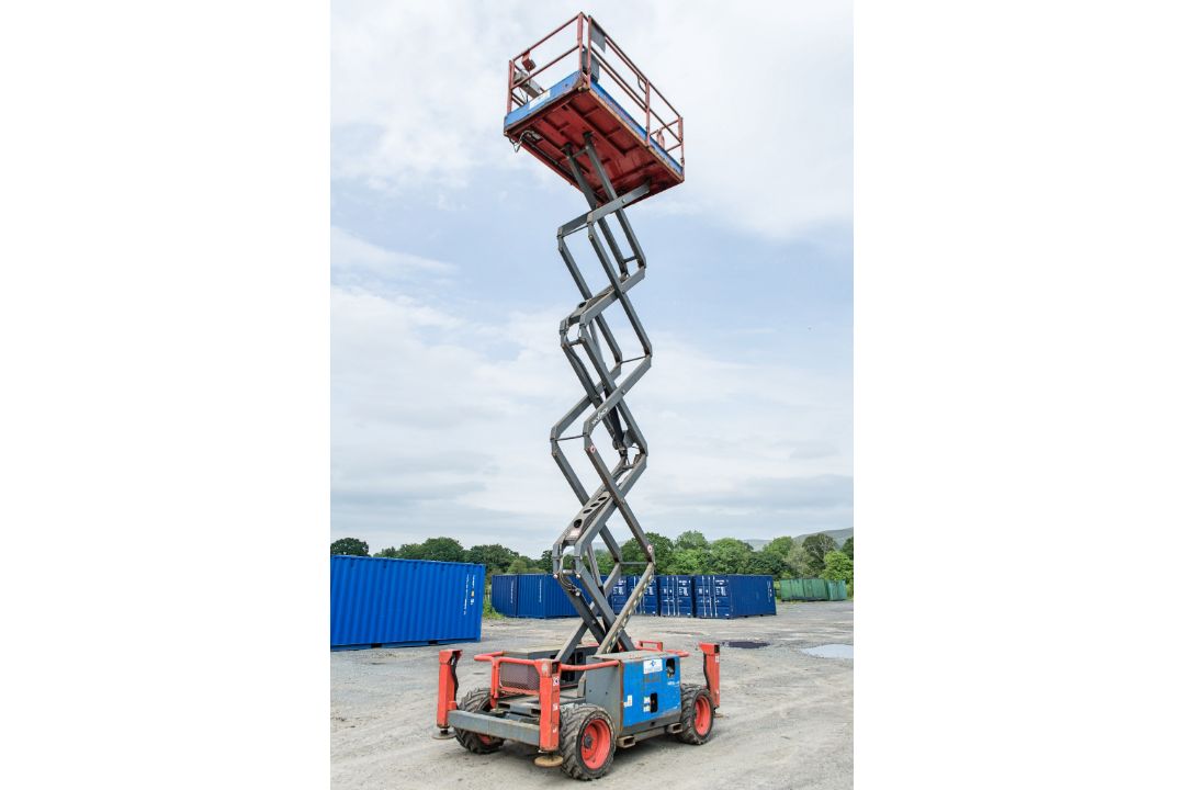 Skyjack SJ6832RT diesel driven 4 wheel drive scissor lift access platform Year: 2015 S/N: 37007504 - Image 9 of 18