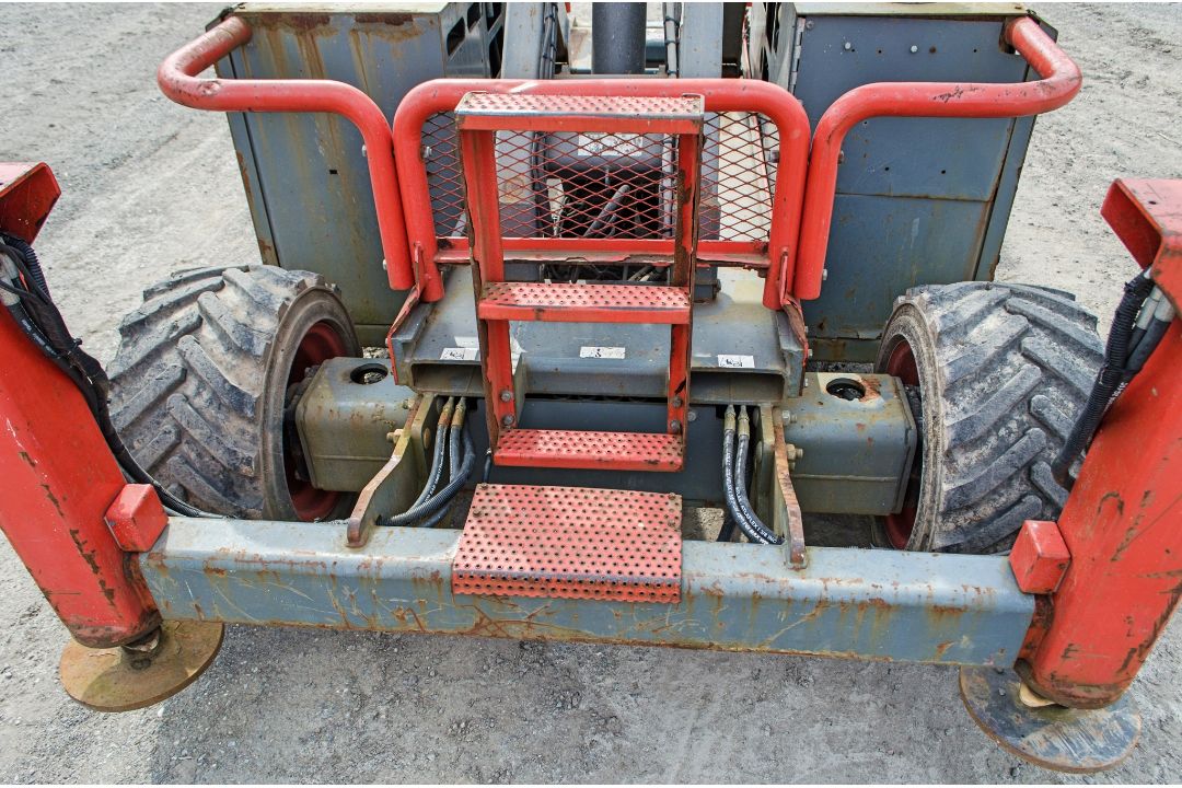 Skyjack SJ6832RT diesel driven 4 wheel drive scissor lift access platform Year: 2015 S/N: 37007504 - Image 13 of 18
