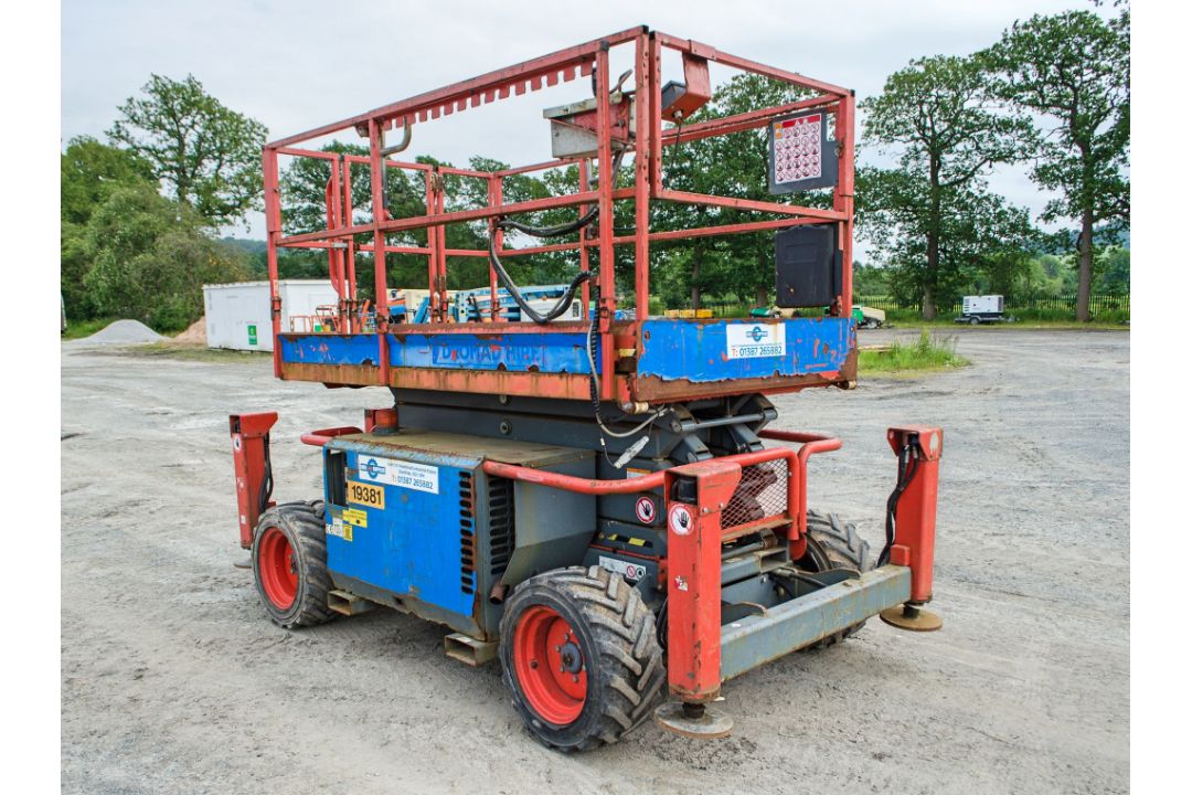 Skyjack SJ6832RT diesel driven 4 wheel drive scissor lift access platform Year: 2015 S/N: 37007504 - Image 2 of 18