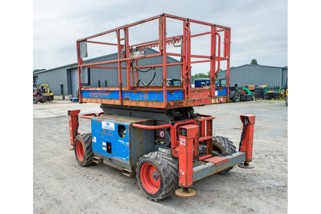 Skyjack SJ6832RT diesel driven 4 wheel drive scissor lift access platform Year: 2015 S/N: 37007504 - Image 4 of 18