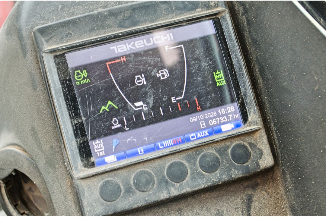 Takeuchi TB290-2 8.4 tonne rubber tracked midi excavator Year: 2020 S/N: 190500537 Recorded hours: - Image 25 of 28