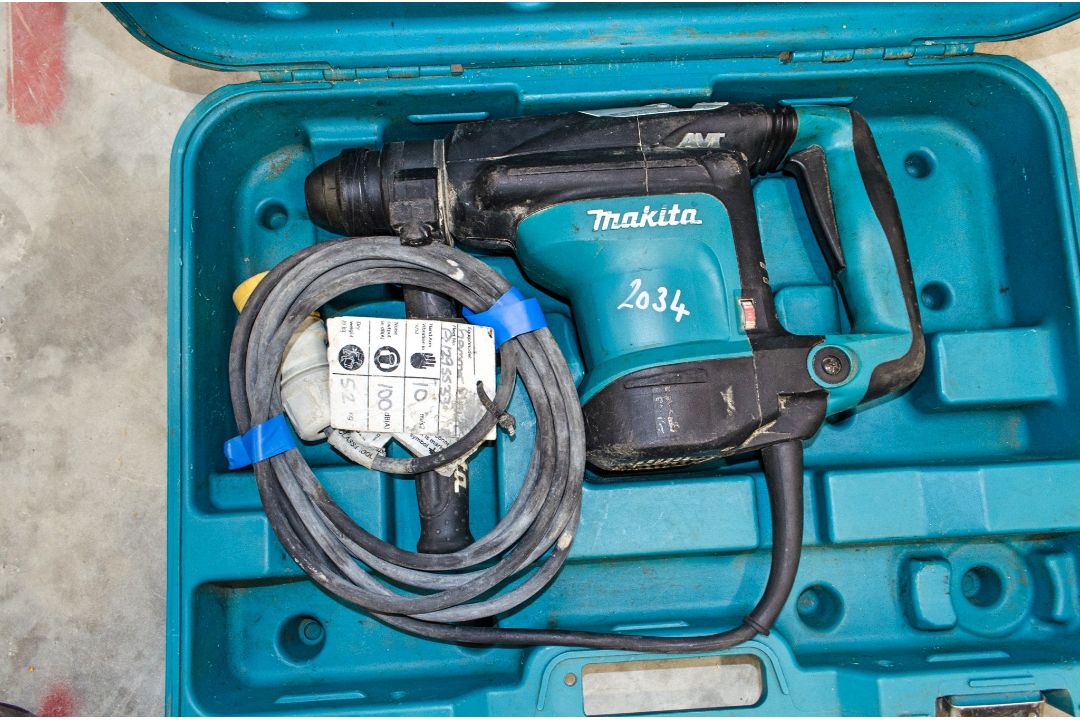 Makita HR3210C 110v SDS rotary hammer drill c/w carry case A1295533