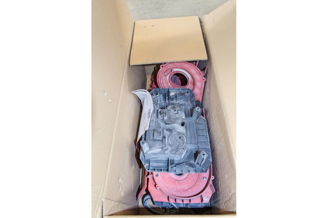 Hilti 110v vacuum cleaner ** For spares ** EXP9214