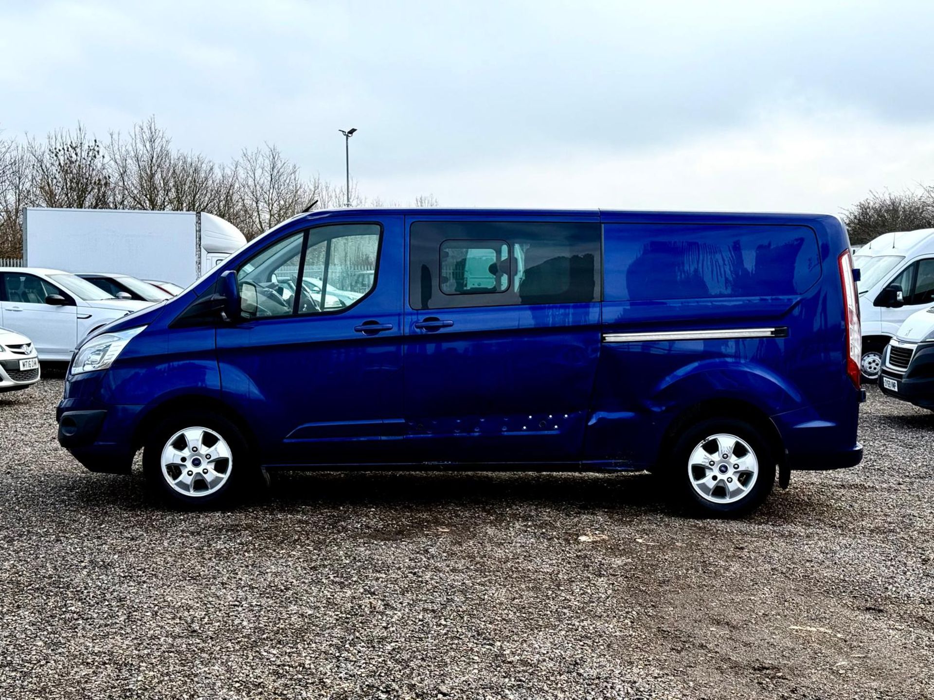 Ford transit Custom 2.0 TDCI 130 310 LWB Limited CrewVan 2016 '66 Reg' ULEZ Complaint - A - Image 3 of 17