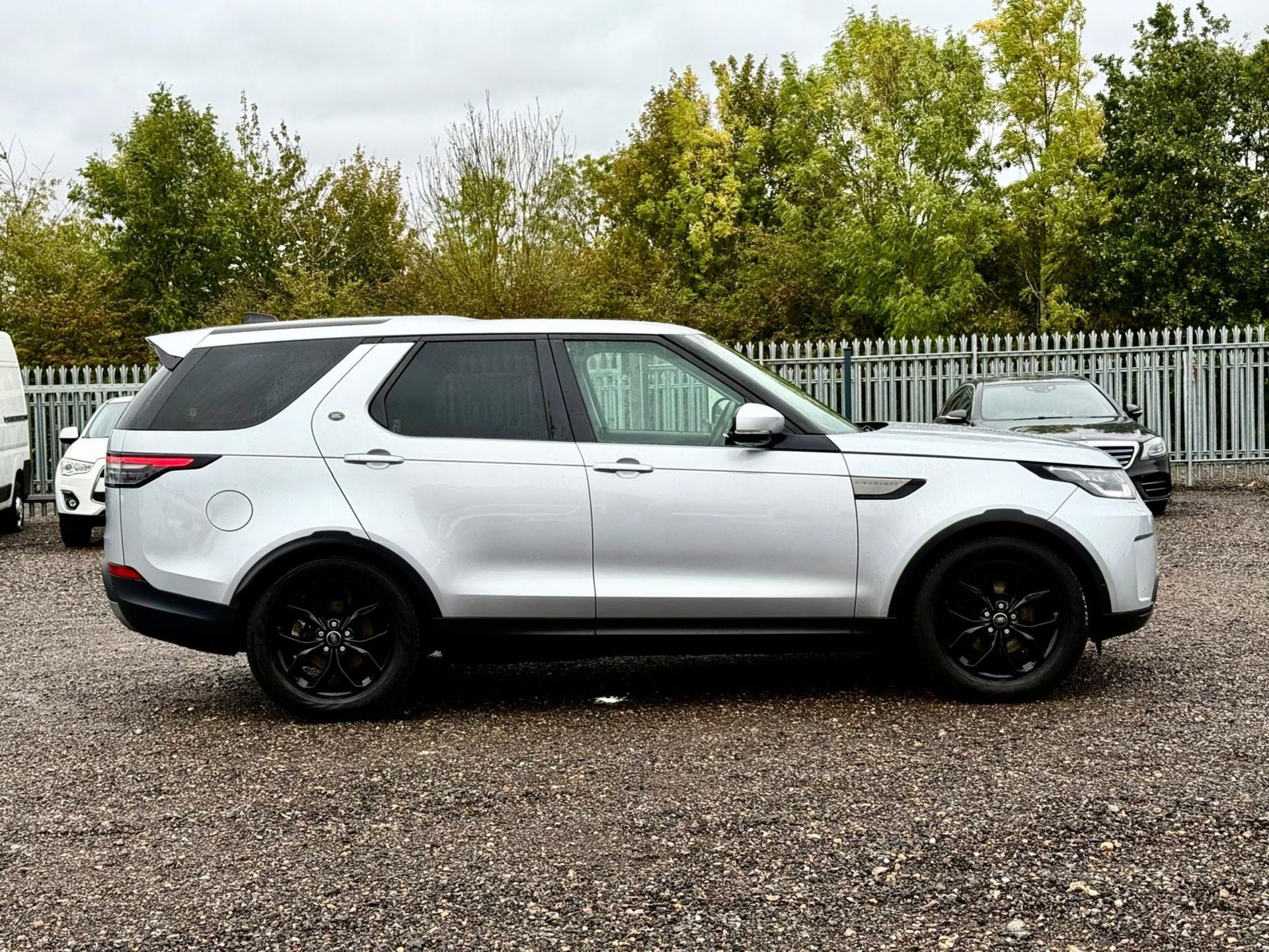 Land Rover Discovery 3.0 SDV6 306 HSE 4WD 2019 '68 Reg' Sat Nav - A/C - ULEZ Compliant - Image 7 of 22