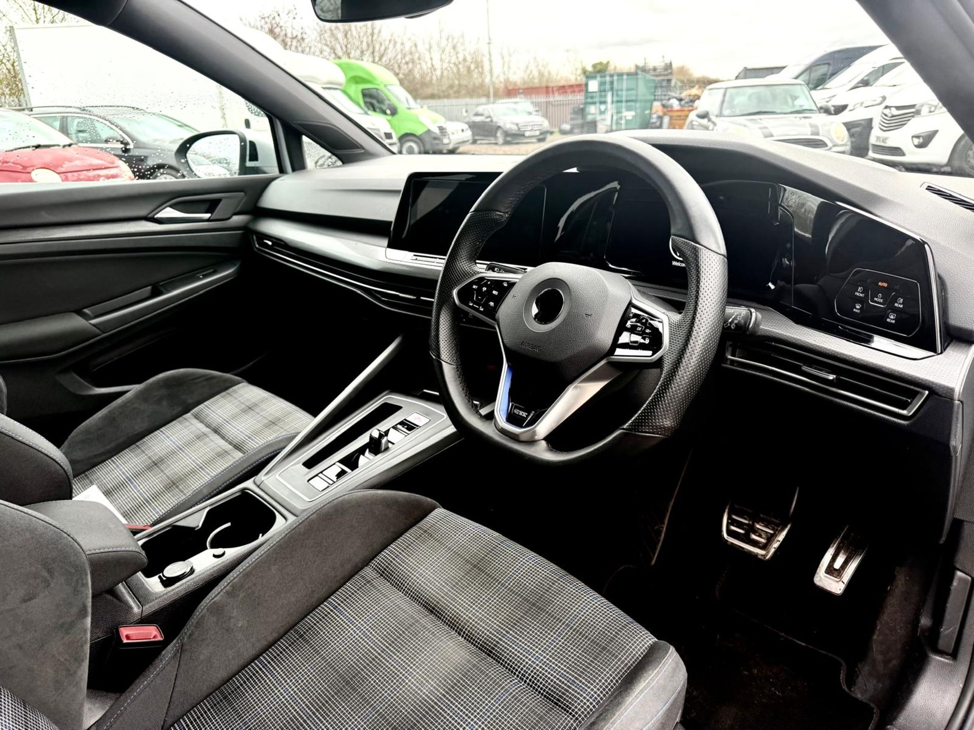 Volkswagen Golf 1.4 TSI GTE Hatchback 2021 '21 Reg' Sat Nav - A/C - ULEZ Compliant - Automatic - Image 12 of 21