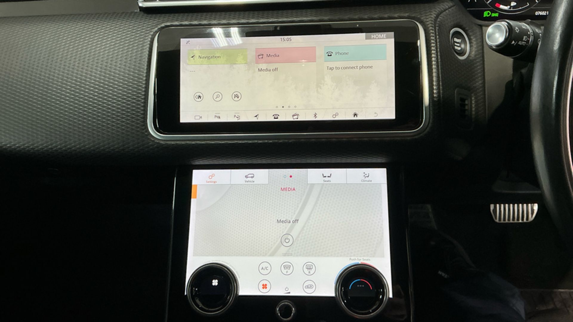 **ON SALE**Land Rover Range Rover Velar 2.0 180 D R Dynamic SE 2019 '69 Reg' Sat Nav - A/C - ULEZ Co - Image 10 of 11