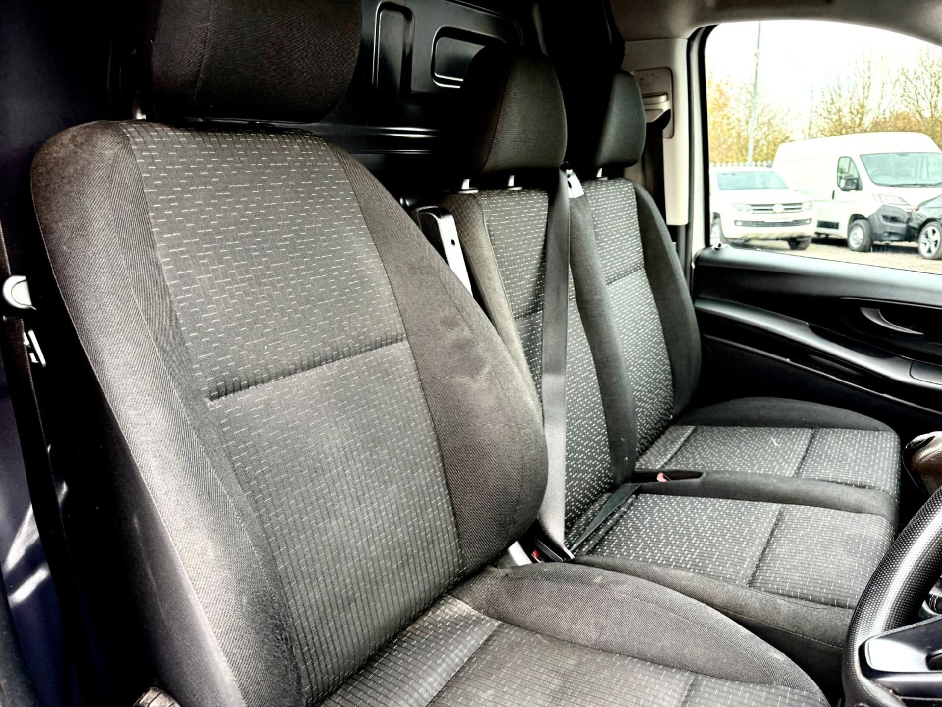 Mercedes Benz Vito Progressive 1.7 CDI L3 H1 2021 '21 Reg' - Navigation - Start/Stop - A/C - Image 13 of 18