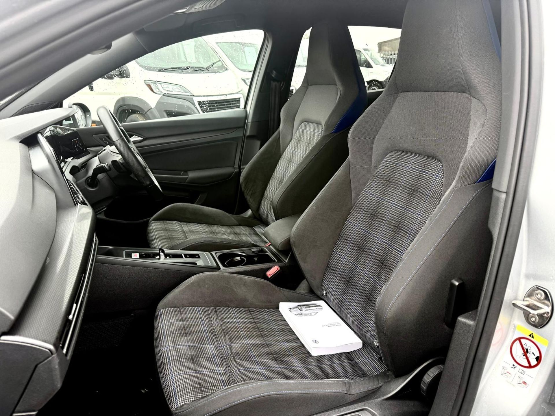 Volkswagen Golf 1.4 TSI GTE Hatchback 2021 '21 Reg' Sat Nav - A/C - ULEZ Compliant - Automatic - Image 8 of 21