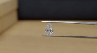 Pear Cut 1.00 Carat ( Natural Diamond ) F Colour SI1 Clarity