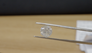 Round Brilliant Cut 2.59 Carat ( Natural Diamond ) I Colour I3 Clarity