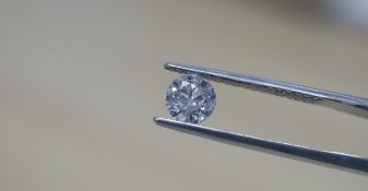Round Brilliant Cut 0.76 Carat ( Natural Diamond ) H Colour VS2 Clarity GIA Certificate
