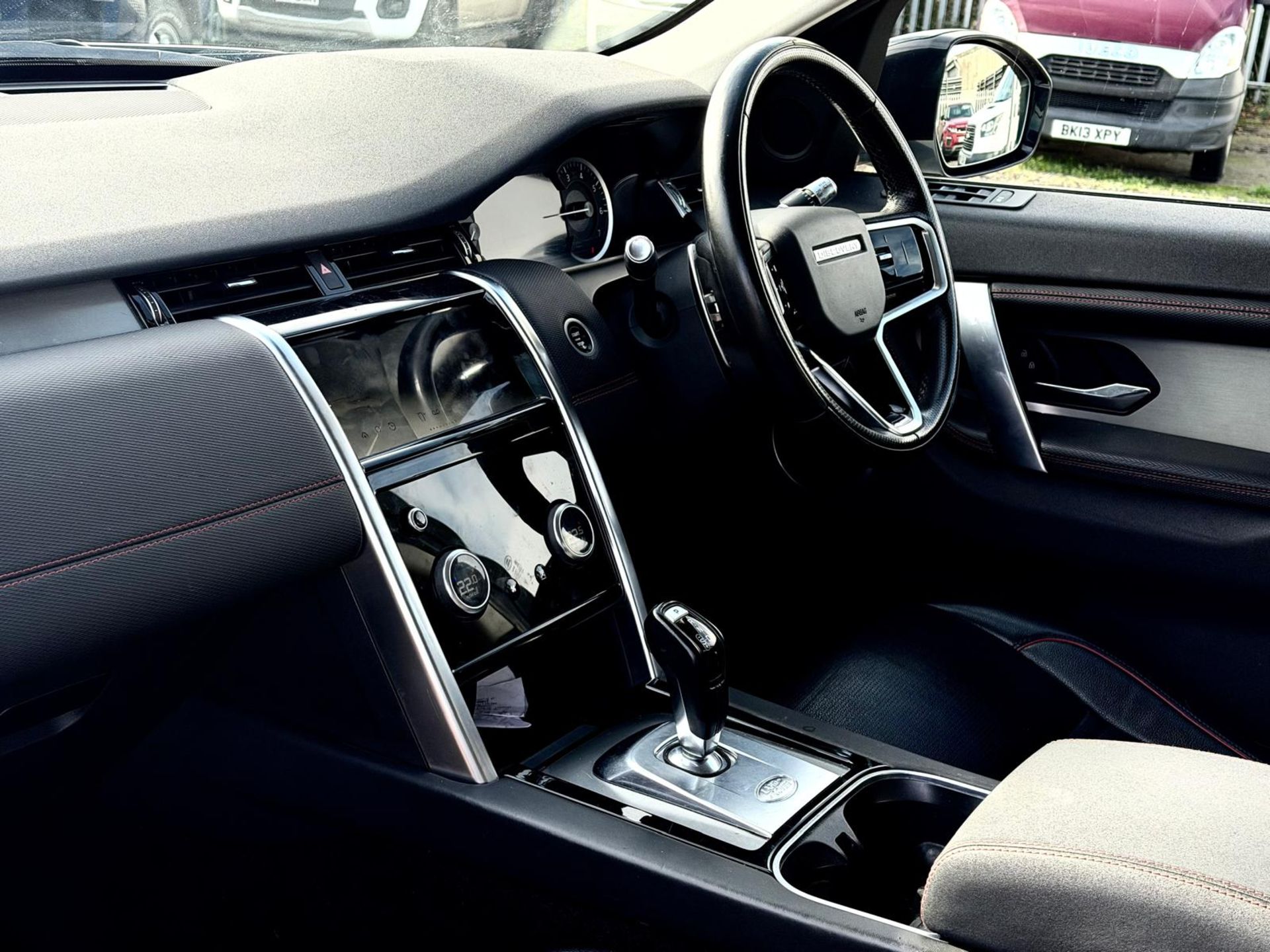 Land Rover Discovery Sport R-Dynamic S 2021 '21 Reg' - Navigation - A/C - 4WD - Image 11 of 19