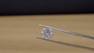 Round Brilliant Cut 4.00 Carat ( Natural Diamond ) F Colour I2 Clarity IGI Certificate