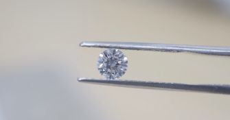 Round Brilliant Cut 0.54 Carat ( Natural Diamond ) D Colour VS2 Clarity GIA Certificate