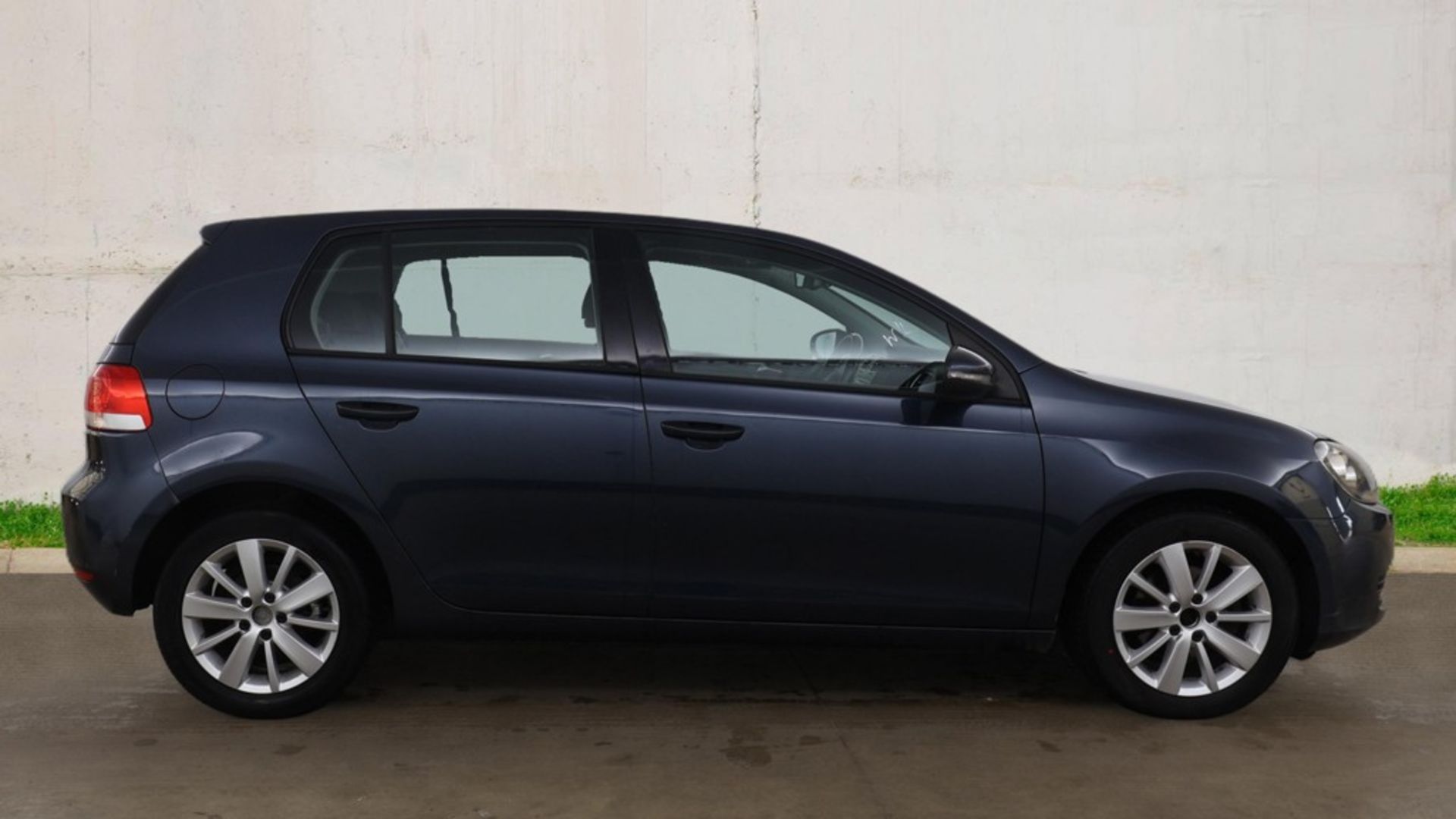 Volkswagen Golf 1.6 TDI 105 Match Hatchback 2012 '62 Reg' A/C - Image 2 of 10