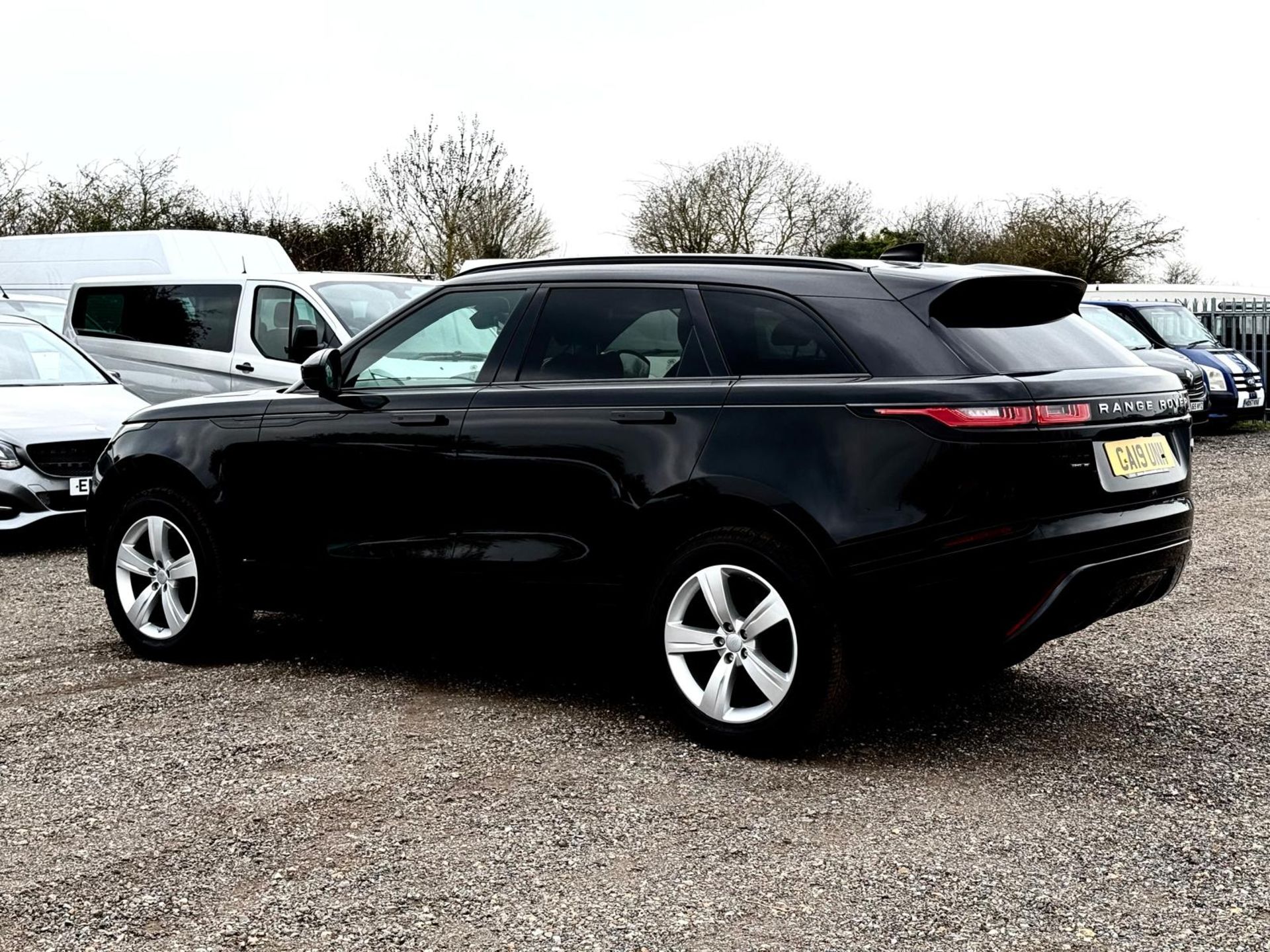Range Rover Massive Land Rover Range Rover Velar R Dynamic SE 2019 '19 Reg' Massive Spec ...