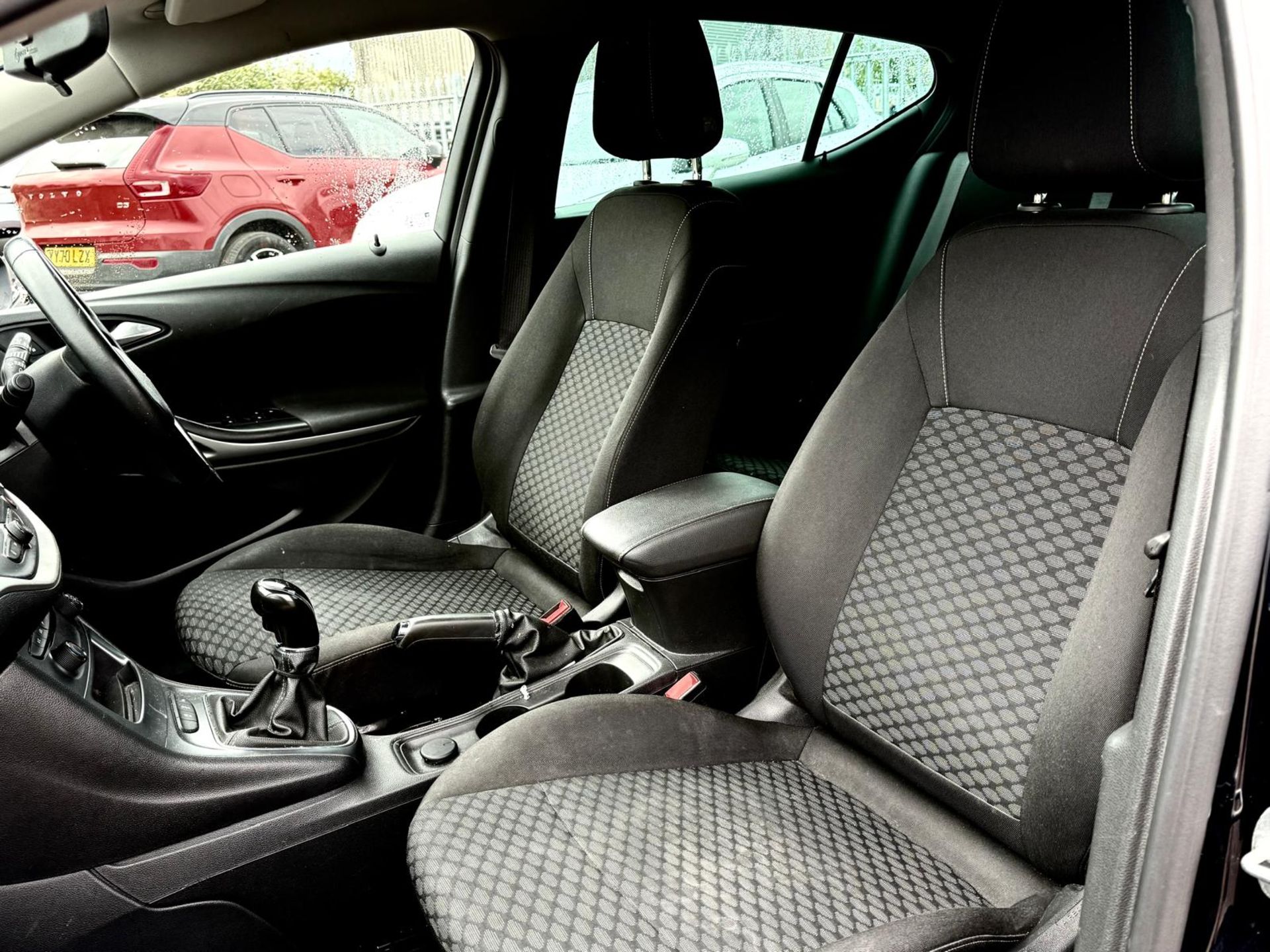 Vauxhall Astra 1.6 CDTI 16v 136 Tech Line Hatchback 2019 '19 Reg' Sat Nav - A/C - ULEZ Complaint - Image 12 of 20