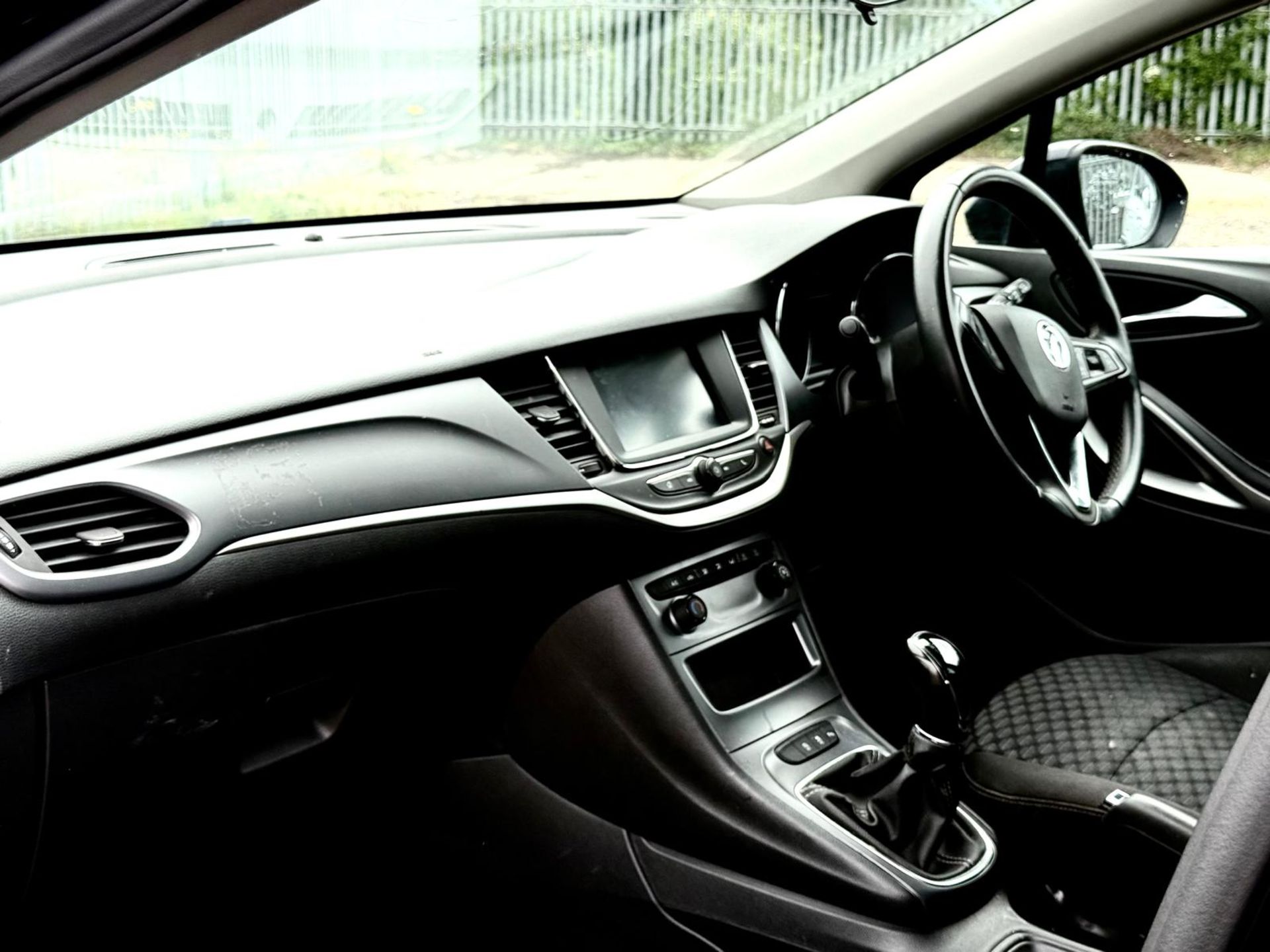 Vauxhall Astra 1.6 CDTI 16v 136 Tech Line Hatchback 2019 '19 Reg' Sat Nav - A/C - ULEZ Complaint - Image 13 of 20