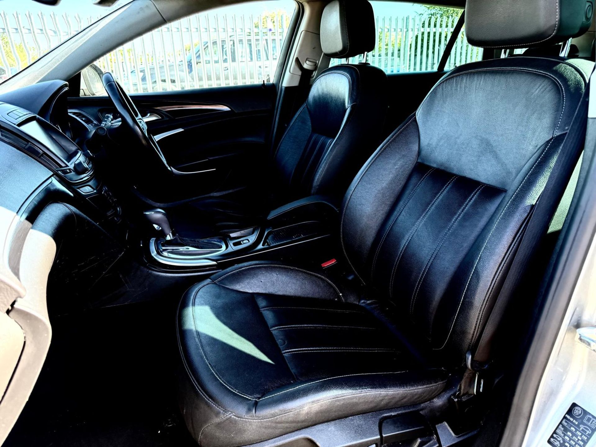 Vauxhall Insignia Tourer 2.0 CDTI E/F 163 Elite Estate 2015 '15 Reg' Sat Nav - A/C - Image 8 of 19