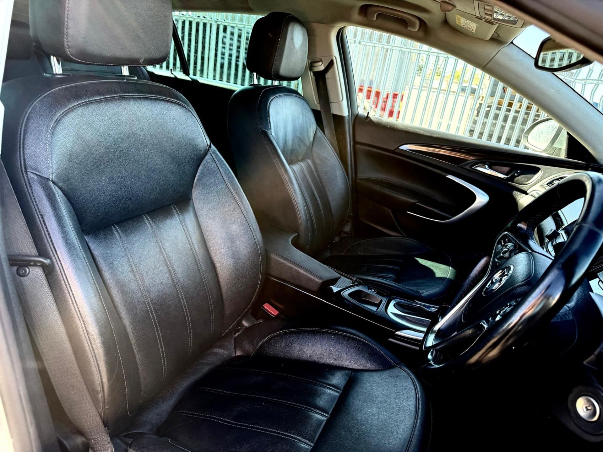 Vauxhall Insignia Tourer 2.0 CDTI E/F 163 Elite Estate 2015 '15 Reg' Sat Nav - A/C - Image 10 of 19