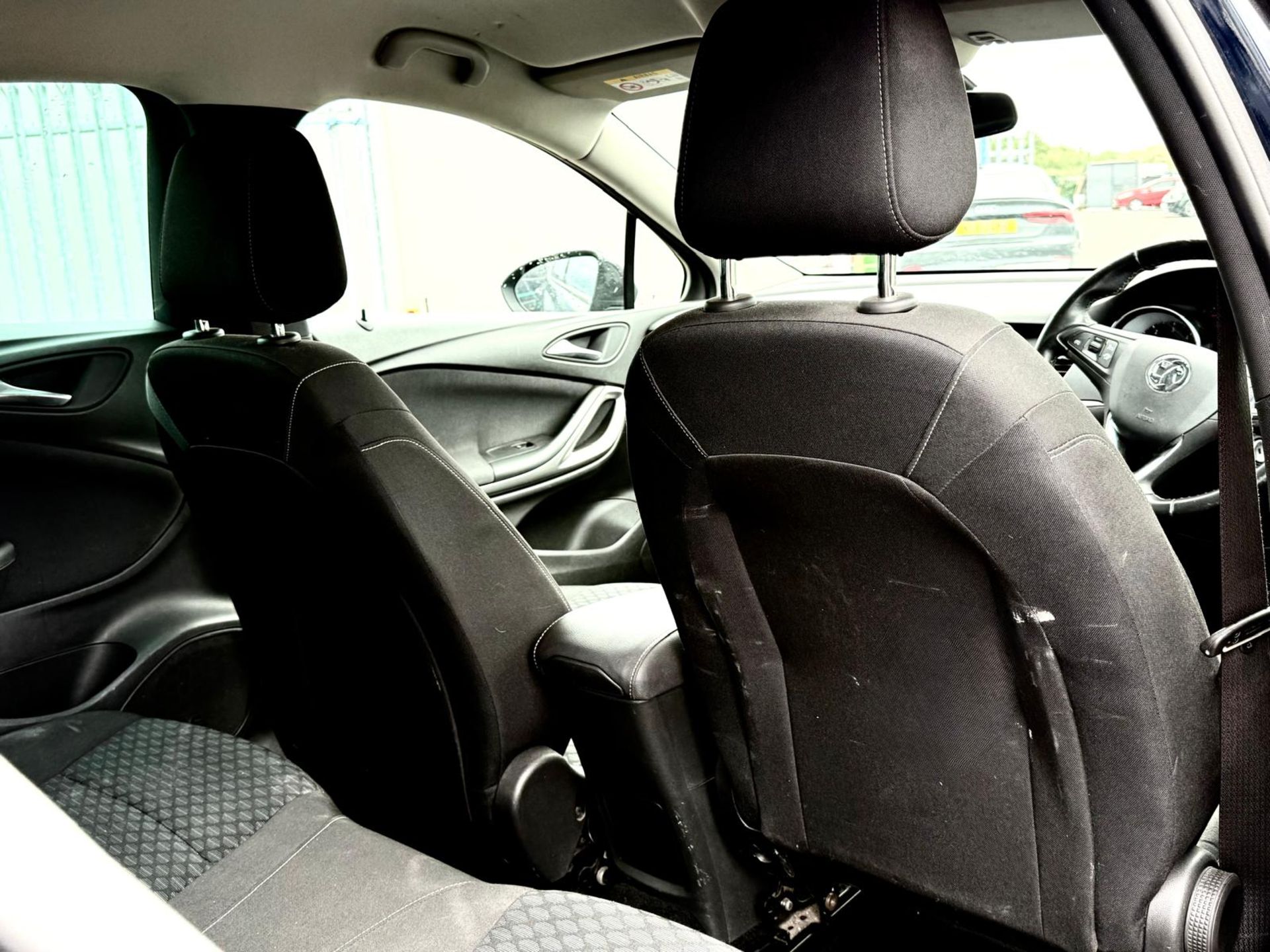 Vauxhall Astra 1.6 CDTI 16v 136 Tech Line Hatchback 2019 '19 Reg' Sat Nav - A/C - ULEZ Complaint - Image 15 of 20
