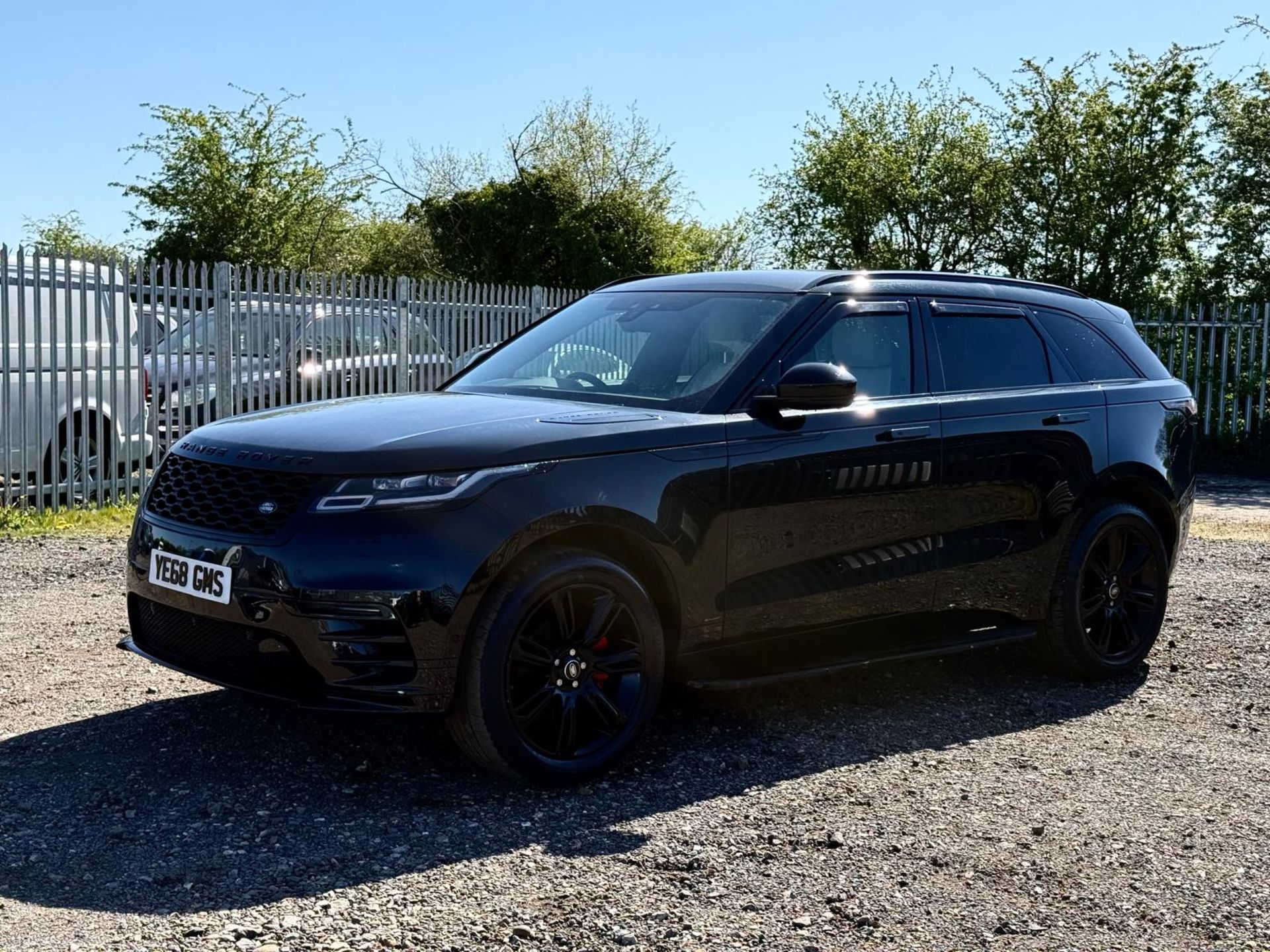 Range Rover Massive Land Rover Range Rover Velar ( Massive Spec ) R Dynamic SE 2018 '68 Reg ...