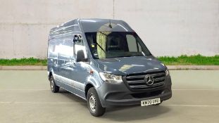 Mercedes Benz Sprinter L2 H/R E Progressive 2020 '70 Reg' A/C - ULEZ Compliant