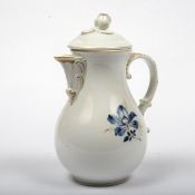 Kaffeekanne mit blauer Blume, Meissen