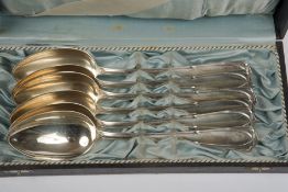 Sechs Esslöffel, Jugendstil