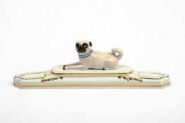 Meissen Figur Mops Hund als Briefbeschwerer