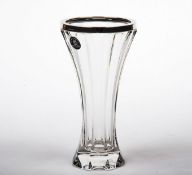 Vase mit Silberrand