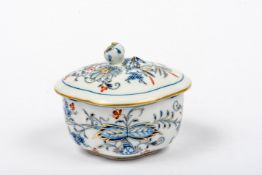 Deckeldose, Meissen Zwiebelmuster 20. Jh.