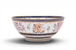 French porcelain Armorial bowl in the Chinese style