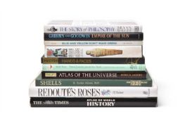 A collection of books relating to art and world history (qtty)