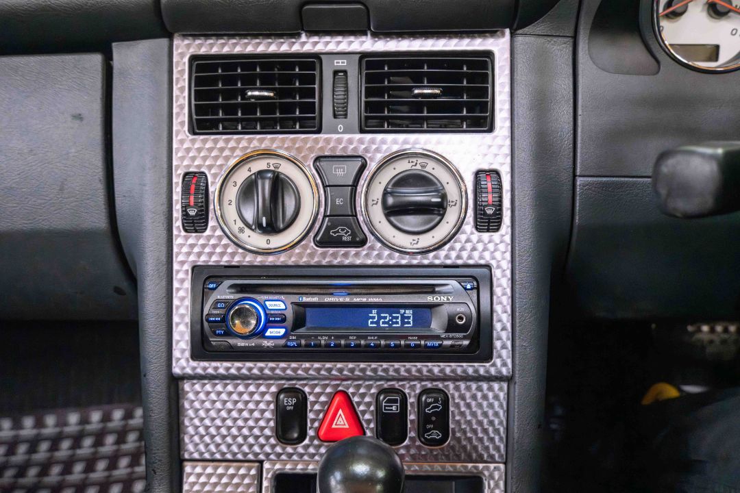 2000 Mercedes-Benz SLK 230 ***NO RESERVE*** - Image 34 of 42