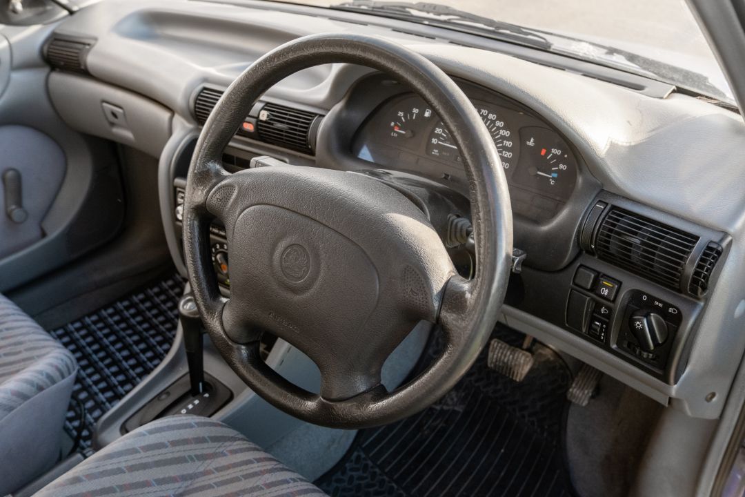 1995 Vauxhall Astra ***NO RESERVE*** - Image 17 of 29