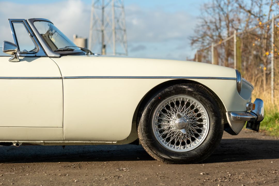 1969 MG MGC Roadster Comprehensive history file and supplied with factory hardtop - Image 13 of 45