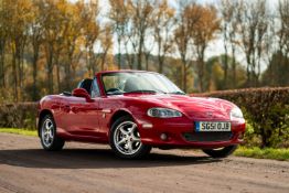 2005 Mazda MX5 Roadster Limited-edition roadster, number 038 of 300, with matching hardtop