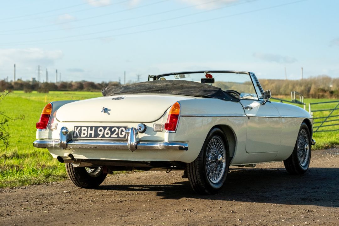 1969 MG MGC Roadster Comprehensive history file and supplied with factory hardtop - Image 3 of 45